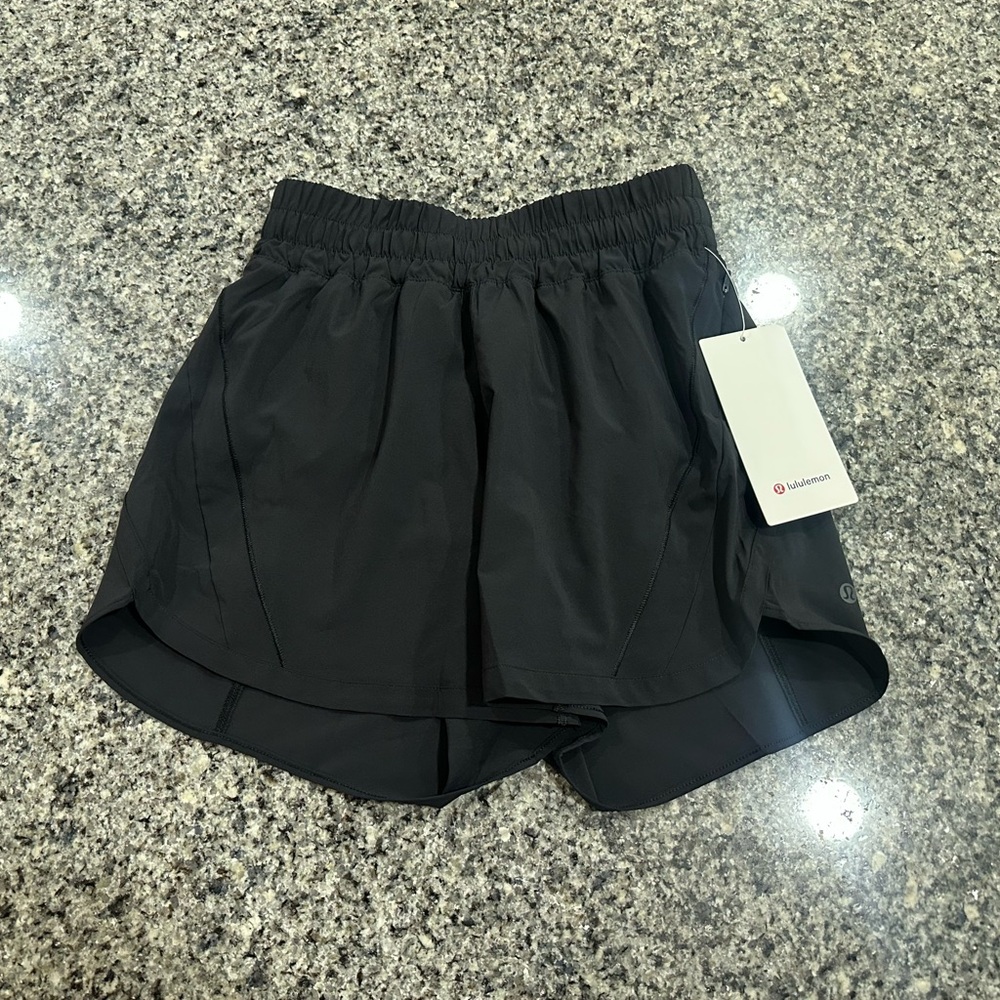 Lululemon Track That High-Rise Lined Short 5"
Black